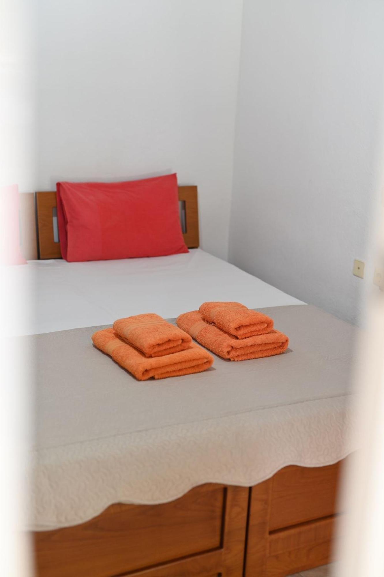 Guesthouse Agnandi Káto Loutrákion Extérieur photo