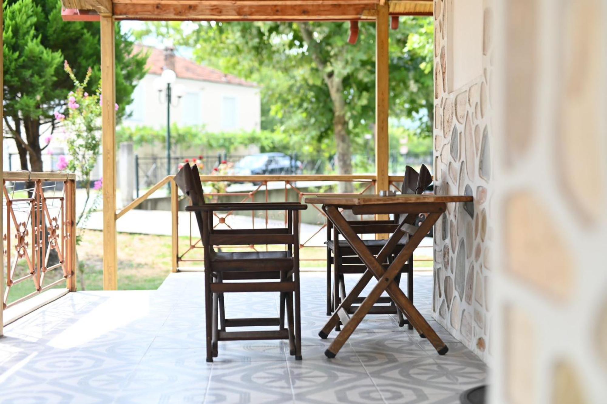 Guesthouse Agnandi Káto Loutrákion Extérieur photo